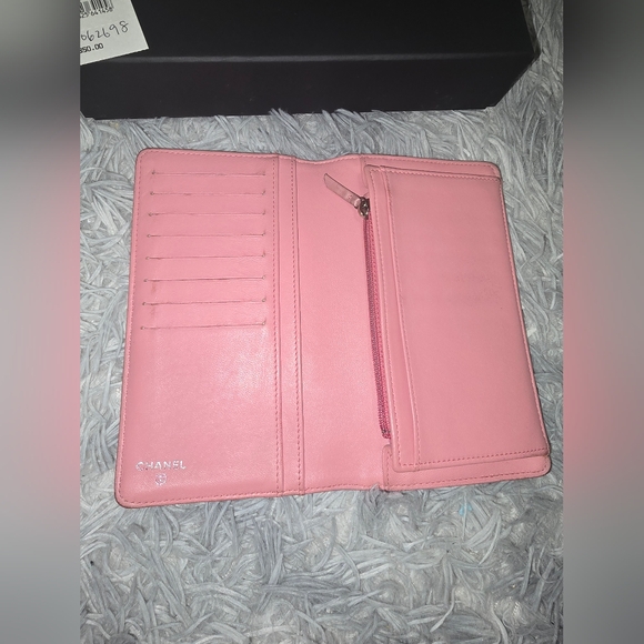Chanel Camilla Flower Pink 💗 Long Wallet (EUC)(SEE PICS)(COMES WITH TAGS & BOX) - Picture 11 of 12